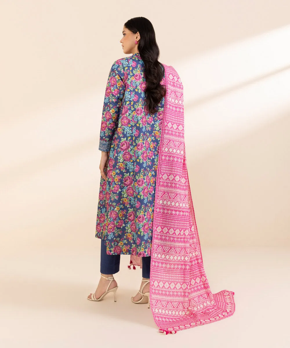 3 Piece - Printed Light Khaddar Suit